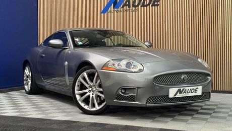 Jaguar XKR XK R 4.2i V8 Suraliment� 416 CH - COUP� 2010 d'occasion a Lozanne (69)