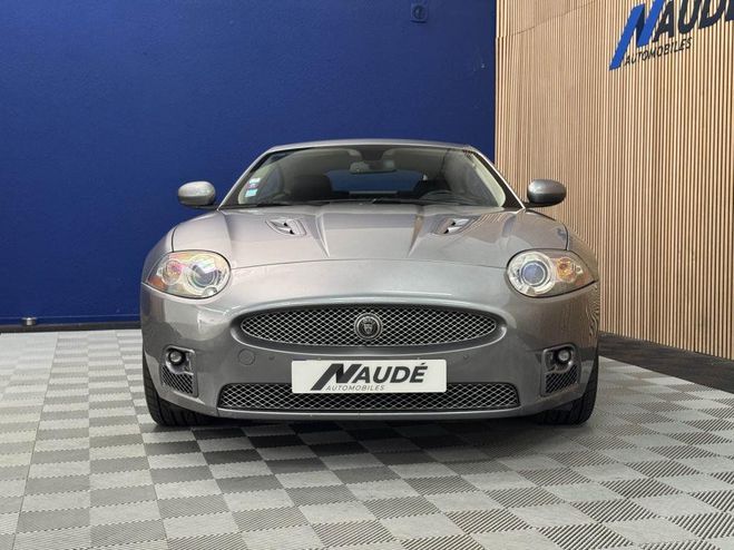 Jaguar XKR XK R 4.2i V8 Suraliment� 416 CH - COUP�  GRIS de 2010