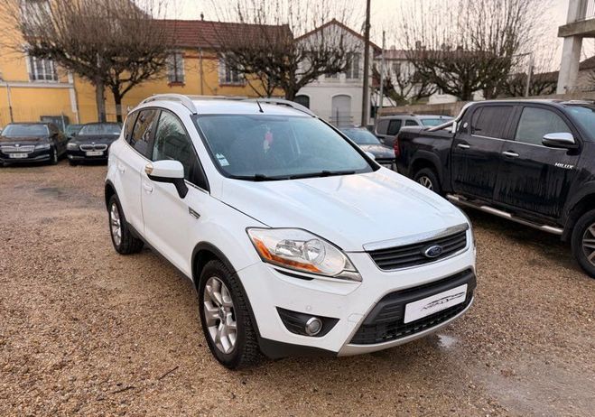 Ford Kuga 2.0 tdci 140 4x2 titanium bvm6 Blanc de 2010
