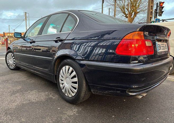 BMW Serie 3 320i E46 5 portes 199mkms Bleu de 1998