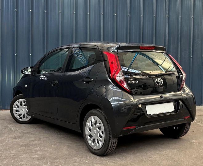 Toyota Aygo 1.0 VVTI 70 X-PLAY 5P - Garantie 1 An -  Gris de 2019