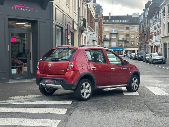 Dacia Sandero 1.5 dCi 90 Stepway / ATTELAGE / BARRE DE Rouge de 2011