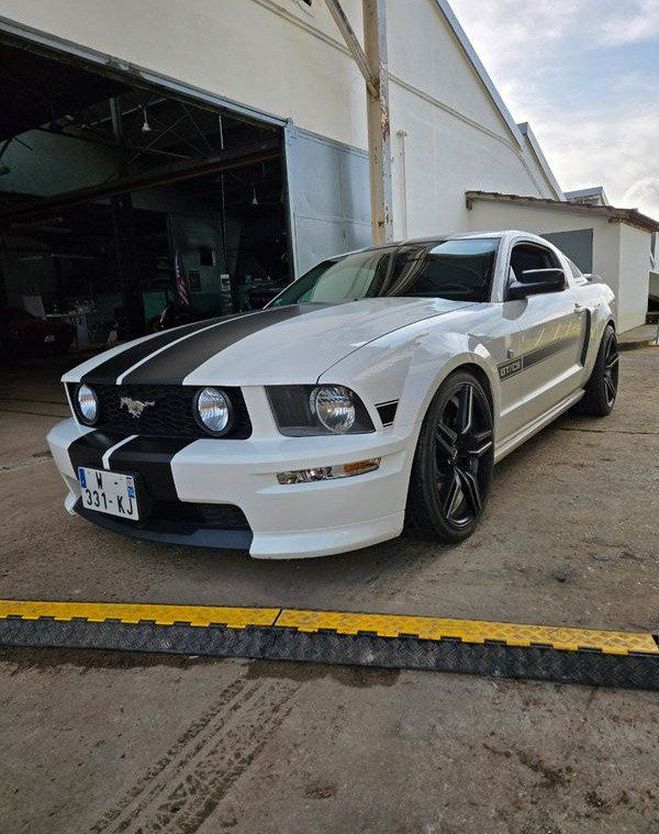 Ford Mustang GT CS CALIFORNIA SPECIAL V8 Blanc de 2007