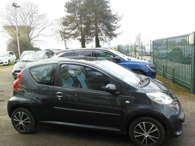 Peugeot 107 1.0 68 Urban Move CLIM Gris anthracite de 2008