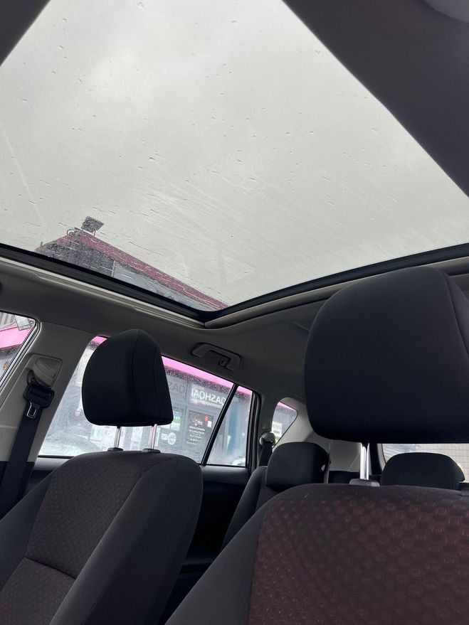 Toyota Corolla Verso 2.0 D4D TURBO LOUNGE 5P ROULE PARFAITEME Gris fonc� de 2011