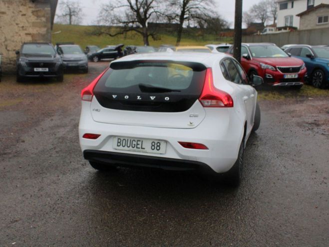 Volvo V40 D2 BUSINESS 2L DIESEL 120 CV GPS 3D CAM� Blanc Alpin de 2019