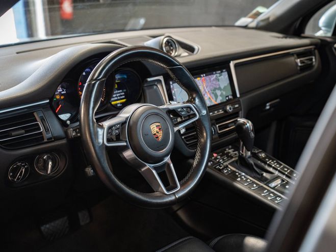 Porsche Macan 2.0 245ch PDK - Fran�ais / Toit ouvrant, GRIS C de 2019