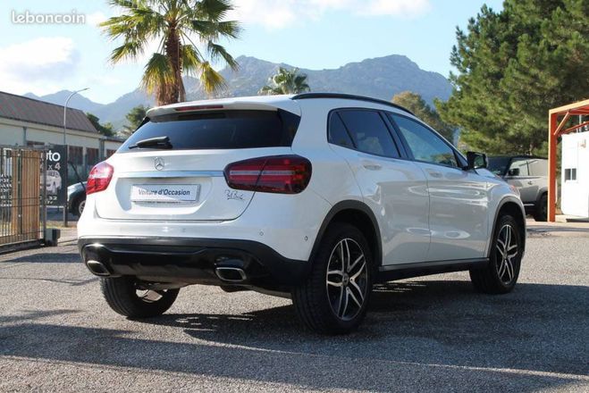 Mercedes Classe GLA G.L.A 180D 109CV BVA 7G-DCT PACK SPORT/F  de 2017