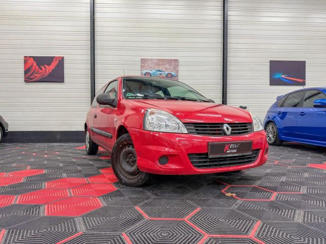 Renault Clio 1.2i II 3p Campus ROUGE de 2011