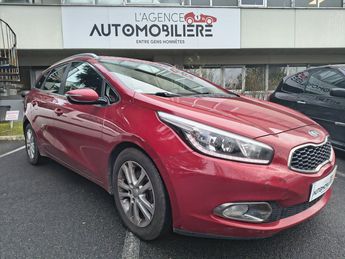  Voir d&eacute;tails -Kia Ceed d SW Ceed 1.6 GDI PREMIUM DCT6 135 cv &agrave; Palaiseau (91)