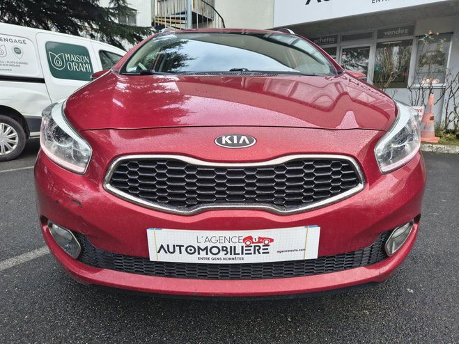 Kia Ceed d SW Ceed 1.6 GDI PREMIUM DCT6 135 cv Rouge de 2013