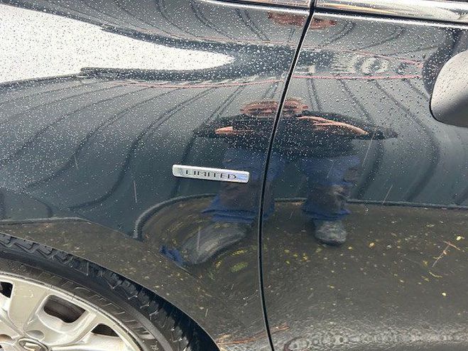 Renault Clio 4 ,0.9L, 90cv , 12v turbo serie LIMITED NOIR de 2019