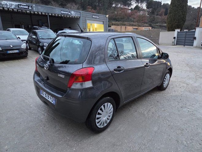 Toyota Yaris 2 1.0 VVT-i 69 Gris de 2009