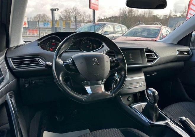 Peugeot 308 II 1.6 Hdi 92Ch Allure 5P Gris de 2014