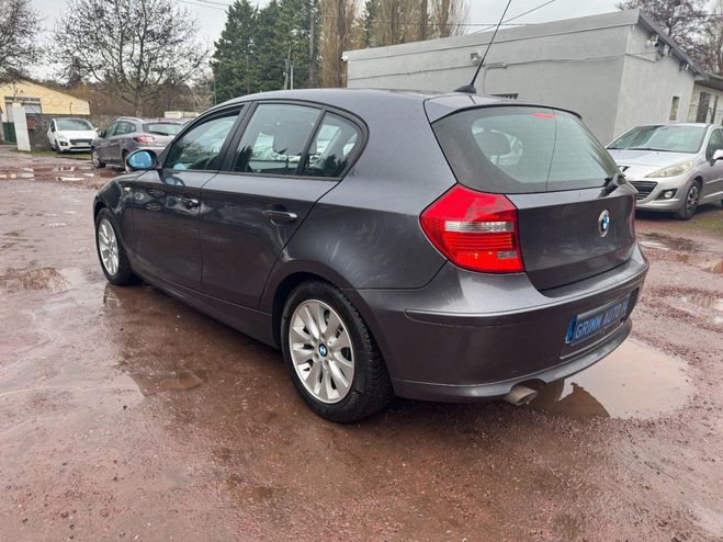 BMW Serie 1 E87 LCI Confort 118d 2.0 d 16V 143 ch Gris de 2008