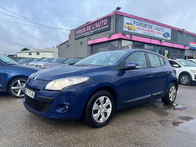 Renault Megane III 1.4 TCE 130 DYNAMIQUE Bleu de 2010