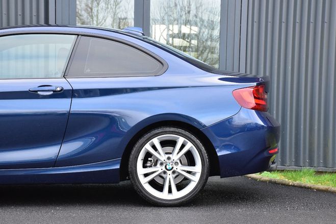 BMW Serie 2 (F22) COUPE 220D 190 SPORT BVA8 BLEU METAL de 2016