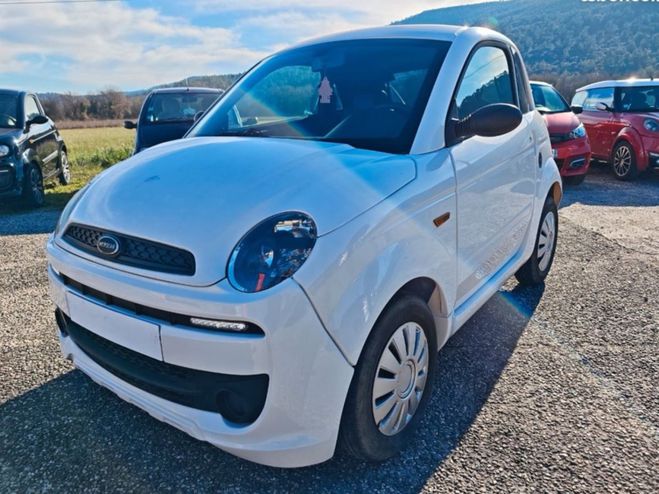 Microcar Due  Blanche de 2018