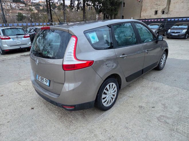 Renault Scenic III Grand Carminat Tom-Tom 1.5 DCi 7 pla Beige de 2009
