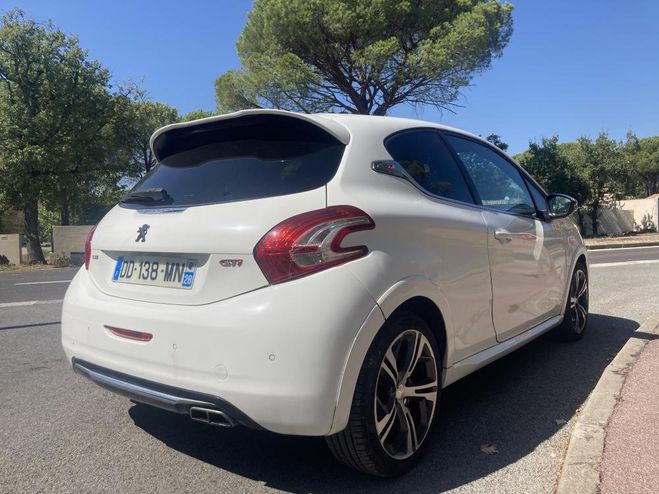 Peugeot 208 1.6 THP 200 GTI 3P Blanche de 2014