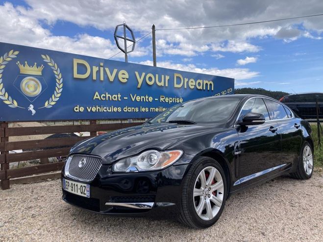 Jaguar XF LUXE PREMIUM 3.0L 240 CV REPRISE ECHANGE Grise Fonc� de 2009