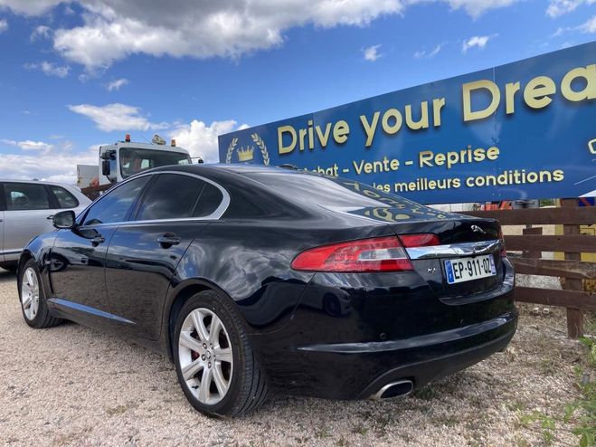 Jaguar XF LUXE PREMIUM 3.0L 240 CV REPRISE ECHANGE Grise Fonc� de 2009