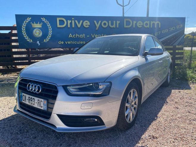 Audi A4 IV (2) 2.0 TDI 136 cv bv6 REPRISE POSS Gris Clair de 2013
