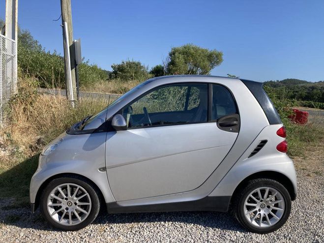Smart Fortwo 84 cv bva Gris Clair de 2011