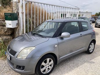  Voir d&eacute;tails -Suzuki Swift II 1.3 DDIS 75 GLX 3P &agrave;  Les Arcs (83)