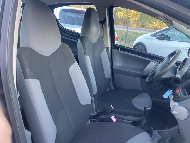 Peugeot 107 1.0E 12V 68CH BLUE LION URBAN 5P Noir de 2010