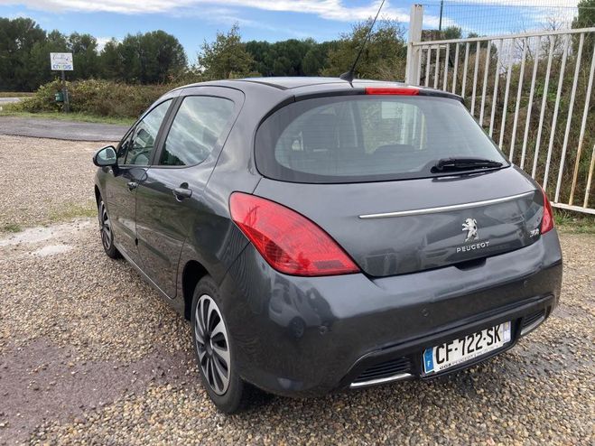 Peugeot 308 1.6 HDI 92CH BLUE LION BUSINESS PACK Grise Fonc� de 2012