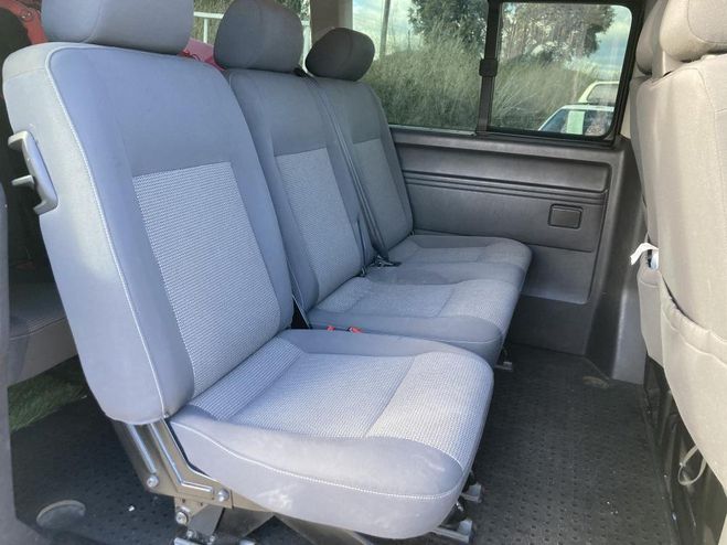 Volkswagen Caravelle 2.0 TDI 140 CV 4 MOTION Gris Clair de 2011