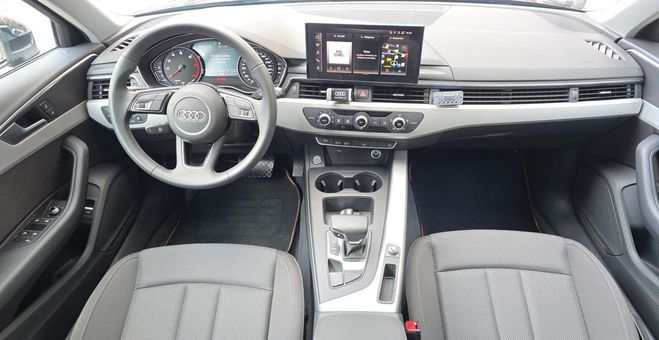 Audi A4 avant 2.0 35 tfsi 150 mhev hybrid busine Noir de 2024
