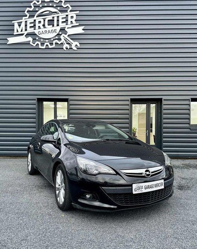 Opel Astra J GTC 1.7 CDTI 110ch Noir de 2013