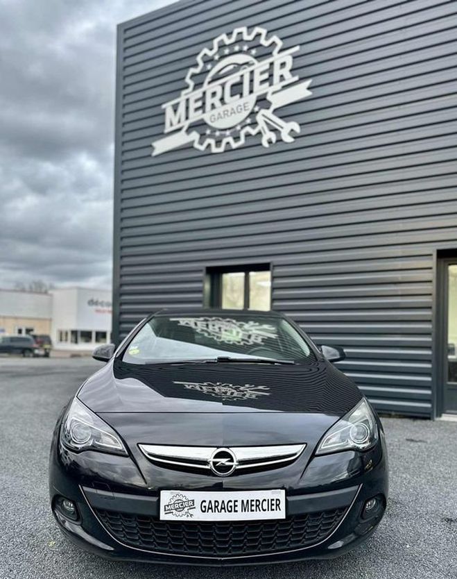 Opel Astra J GTC 1.7 CDTI 110ch Noir de 2013