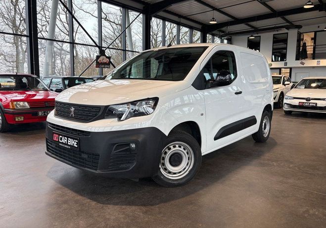 Peugeot Partner Asphalt HDI 100CH 3 Places Apple carplay  de 2022