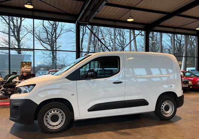 Peugeot Partner Asphalt HDI 100CH 3 Places Apple carplay  de 2022