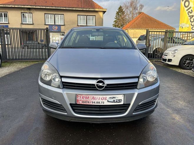 Opel Astra 1.7CDTi Enjoy 1er proprio carnet Gris M�tallis� de 