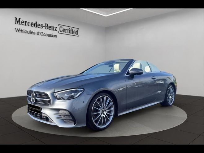 Cliquer pour voir la photo suivante Mercedes Classe E Cabriolet 220 d 194ch AMG Line 9G-Tronic Noir Obsidienne Métallisé de 2022