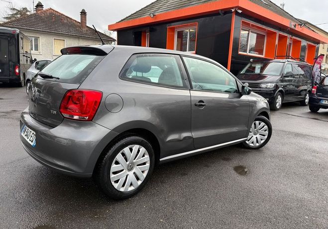 Volkswagen Polo 1.6 TDI 90CH FAP TRENDLINE 3P Gris de 2010