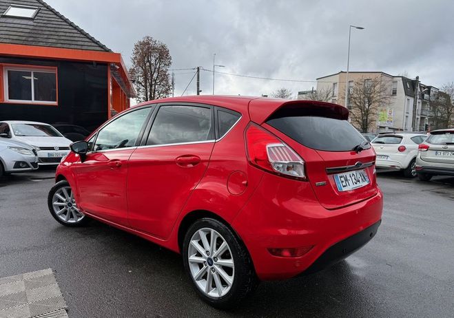 Ford Fiesta 1.0 ECOBOOST 100CH STOP&START TITANIUM 5 Rouge de 2017