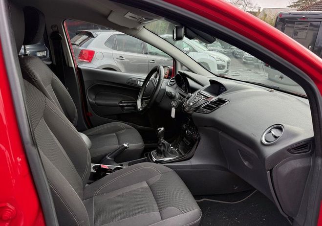 Ford Fiesta 1.0 ECOBOOST 100CH STOP&START TITANIUM 5 Rouge de 2017