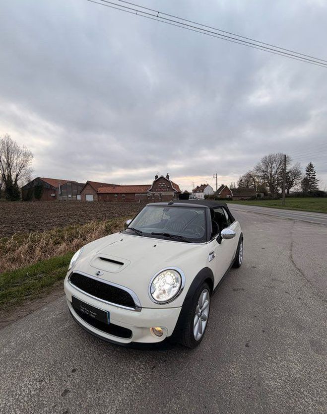 Cliquer pour voir la photo suivante Mini One Cooper S Cabriolet 184Chv Phase 2 Blanc de 2010