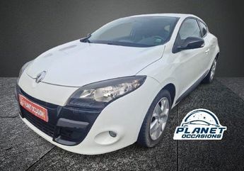  Voir d&eacute;tails -Renault Megane III Coup� Emotion 100000 Km Carnet   Gar &agrave; Montceau-les-Mines (71)