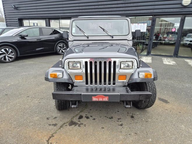Jeep Wrangler 2.5 essence NOIR de 1990