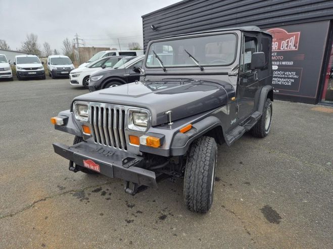 Jeep Wrangler 2.5 essence NOIR de 1990