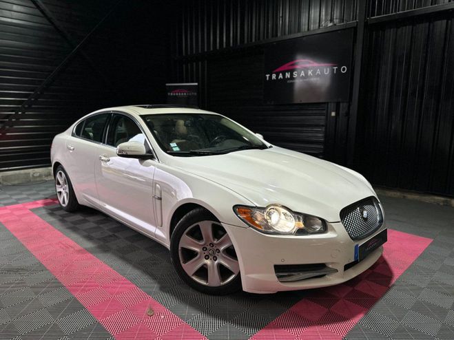 Jaguar XF 2.7 V6 D - 207 Bi-Turbo Luxe Premium / p Blanc de 2009