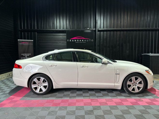 Jaguar XF 2.7 V6 D - 207 Bi-Turbo Luxe Premium / p Blanc de 2009