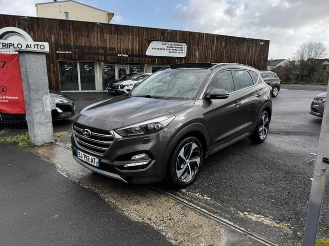 Hyundai Tucson 1.7 CRDi - 141 Bva S&S Creative gps + ca GRIS FONCE de 2017