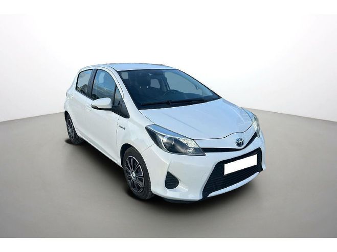 Toyota Yaris Yaris 100h Dynamic Blanche de 2013